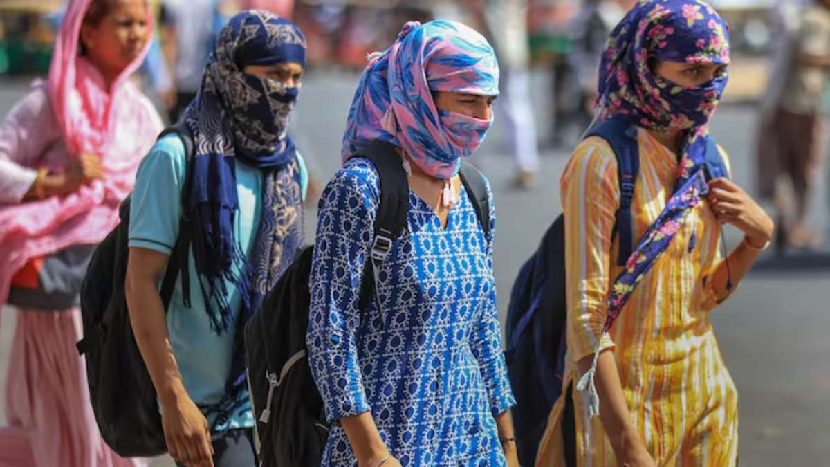 IMD Weather Update: Sharp Temperature Fluctuations Sweep India, Heatwave Alerts Issued For Punjab, Haryana And Other Regions