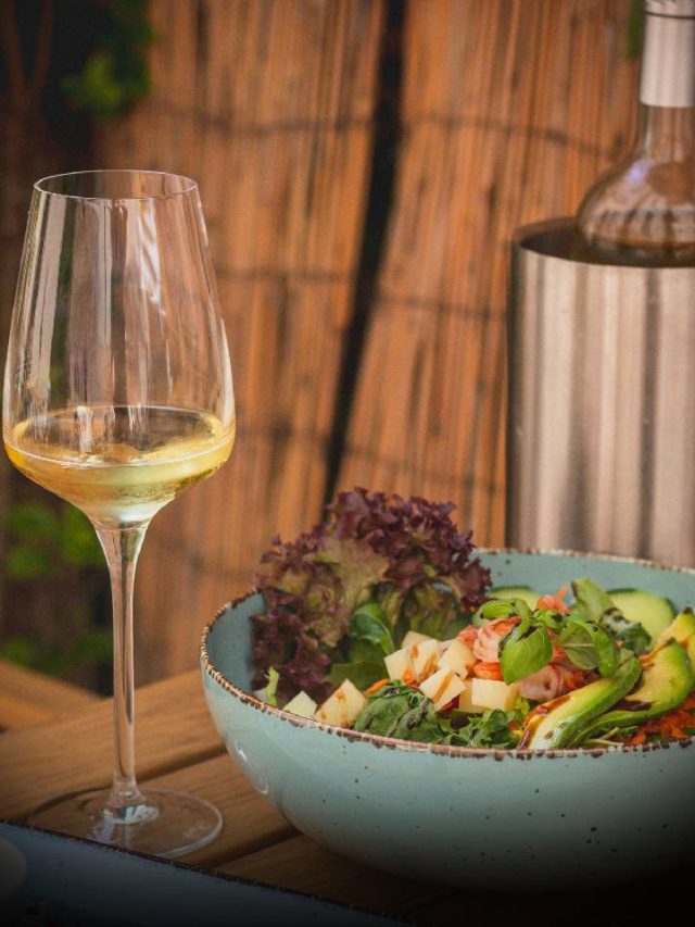 Banana-Cheese-Avocado Salad: A Tropical & Creamy Delight